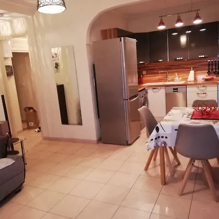 Le Cernuschi Rdc Апартаменти