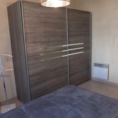 Le Cernuschi Rdc * Мантон